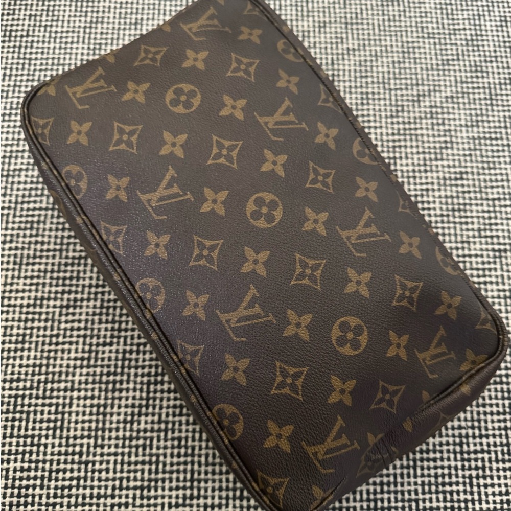 ❌❌❌ SOLD ❌❌❌  Louis Vuitton Monogram Toiletry Pouch in Brown